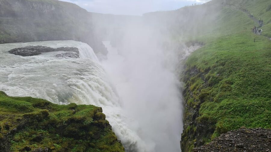 Golden Circle and Kerið Crater Small Group Tour - Þingvellir National Park: the rift valley and the old Althing site