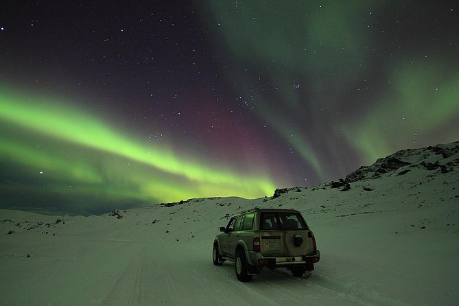 Golden Circle and Northern Lights Superjeep Tour from Reykjavik - Þingvellir National Park and the pull of the continental rift