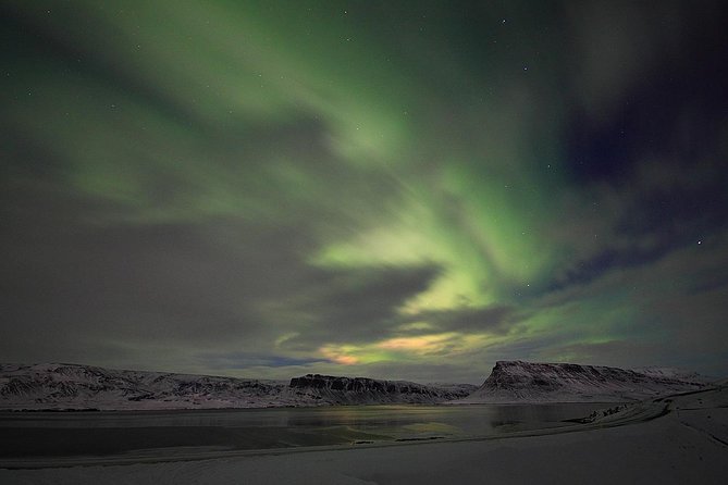 Golden Circle and Northern Lights Superjeep Tour from Reykjavik - Comfort, WiFi, hot drinks, and packing for a 10-hour winter day