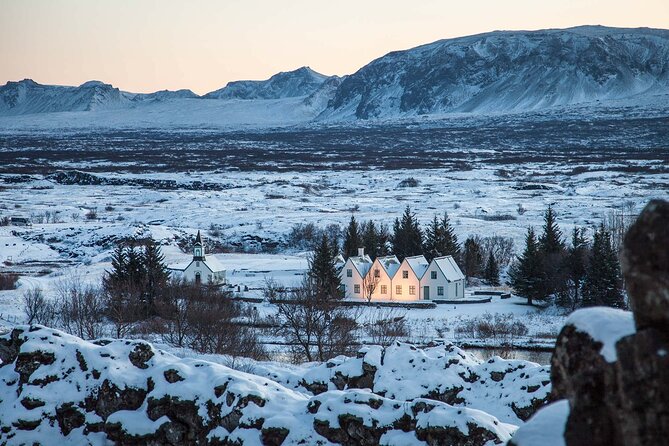 Golden Circle Day Trip with Fridheimar Greenhouse visit from Reykjavik - Group size and pacing: what to expect on a big coach day