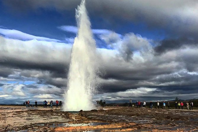 Golden Circle & Secret Lagoon & Friðheimar (lunch included) - PRIVATE TOUR - Thingvellir National Park and the Öxarárfoss Walk