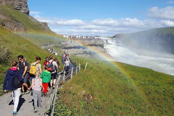 Golden Circle & South Coast. Private Day Tour - Haukadalur and Strokkur: waiting your way to a real eruption