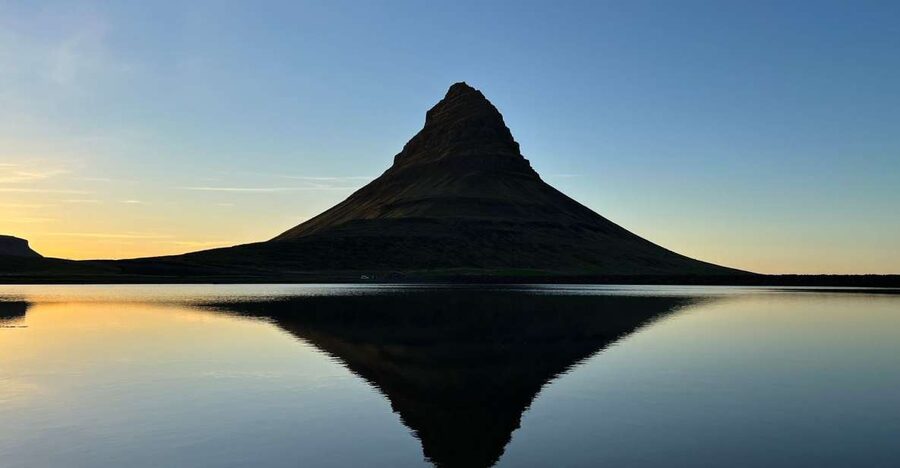 Grundarfjörður: Midnight Sun Kayaking Adventure - Why Kirkjufell at midnight sun feels different from sightseeing
