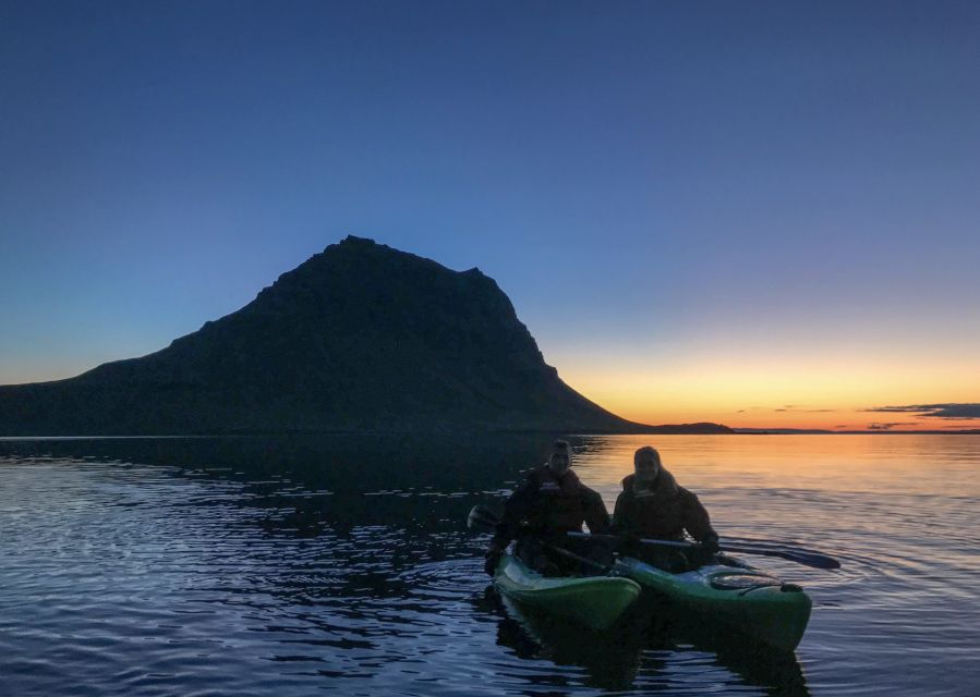 Grundarfjörður: Midnight Sun Kayaking Adventure - The kayak basics: your first strokes and the tour pace