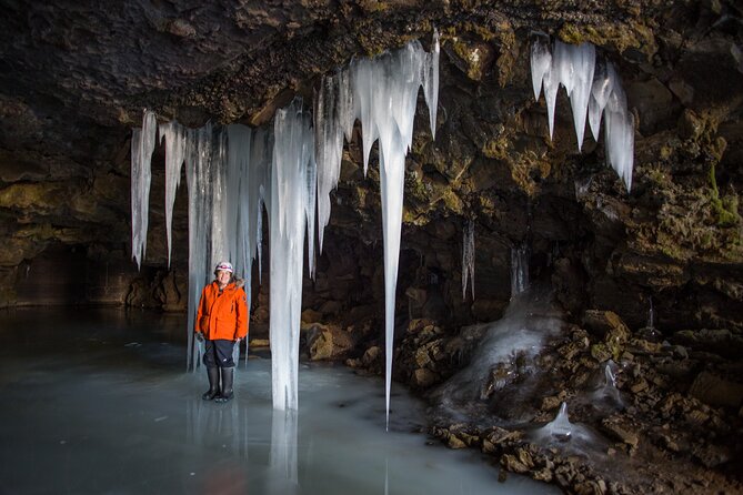 Ice Cave Lofthellir exploration - A permafrost Cave inside a magma tunnel. - Itinerary walkthrough: what happens when (and why it’s paced well)
