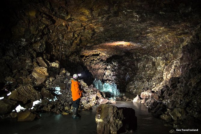 Ice Cave Lofthellir exploration - A permafrost Cave inside a magma tunnel. - Entering Lofthellir: how the cave visit actually feels