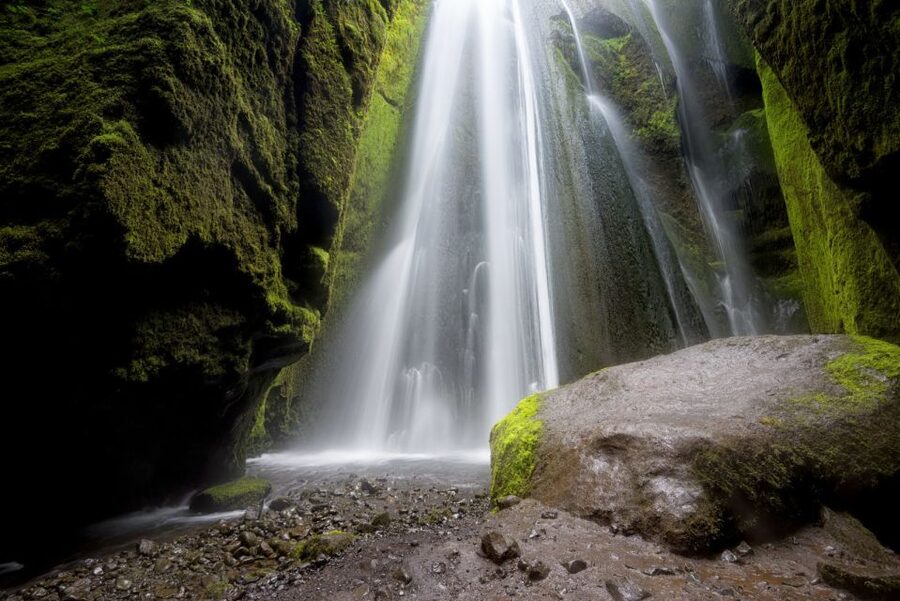 Iceland: 3-Day Golden Circle, South Coast, & Glacier Tour - Price and Value: Is $935 per Person Fair?
