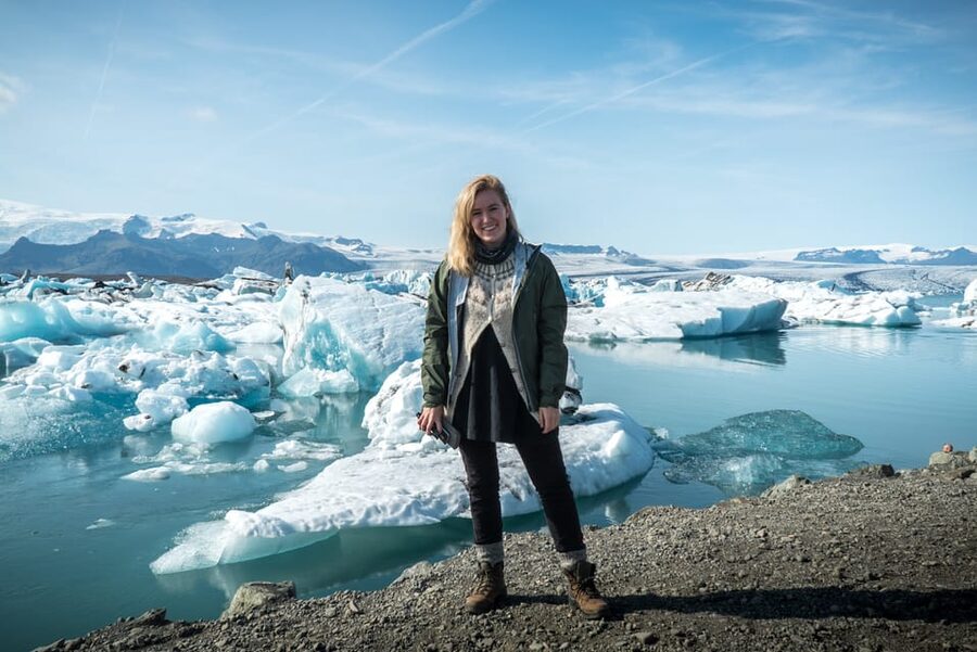 Iceland 3-Day Tour Golden Circle, Glacier Lagoon, & Ice Cave - Guides Make the Difference: Stories, Humor, and Real Safety Focus