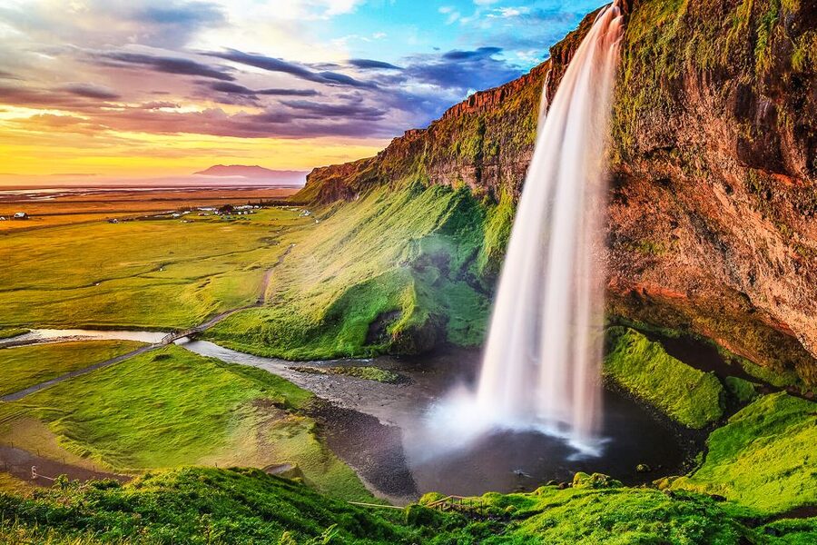 Iceland: Full-Day South Coast, Black Beach & Waterfalls Tour - The drive through southern Iceland: how the timing actually helps
