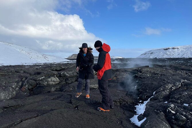 Iceland Hiking Tour to Fagradalsfjall Volcano with Local Guide - Guides, Pacing, and the Small Group Advantage