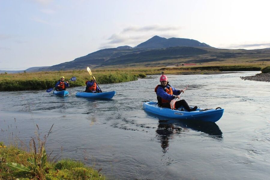 Icelandic Kayak Trip - The 15-Minute Ride Upriver, How Beginners Get Up to Speed