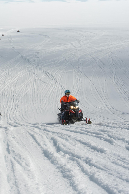 Into the Glacier: Snowmobile + Langjökull Ice Tunnel Combo - Driving rules and safety tips you should actually care about