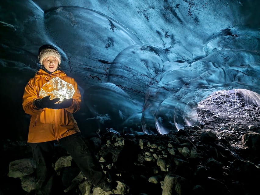 Jökulsárlón: Blue Ice Cave Tour and Glacier Walk - Who this tour suits best, and who should skip it