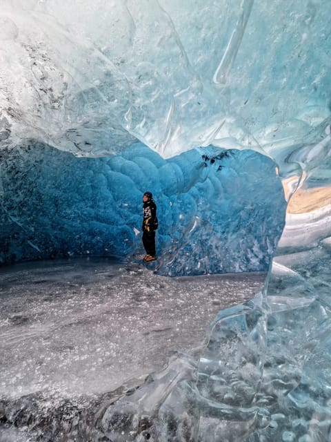 Jökulsárlón: Blue Ice Cave Tour and Glacier Walk - Jeep drive and safety briefing that actually matters