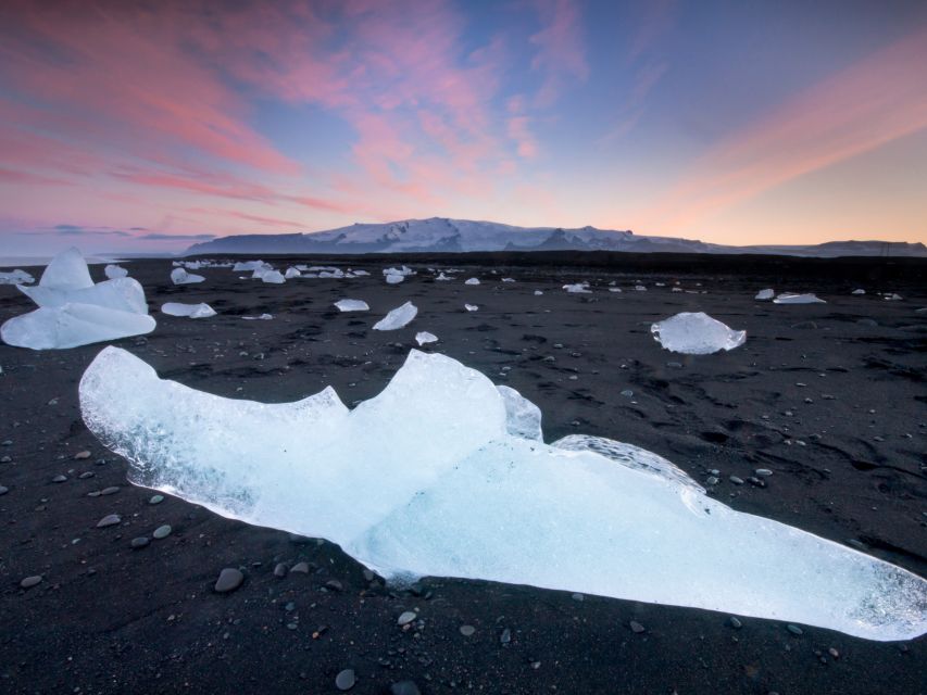 Jökulsárlón Floating Glacier & Diamond Beach Day Tour - Guide and Vehicle: Why Private Adds Value Here