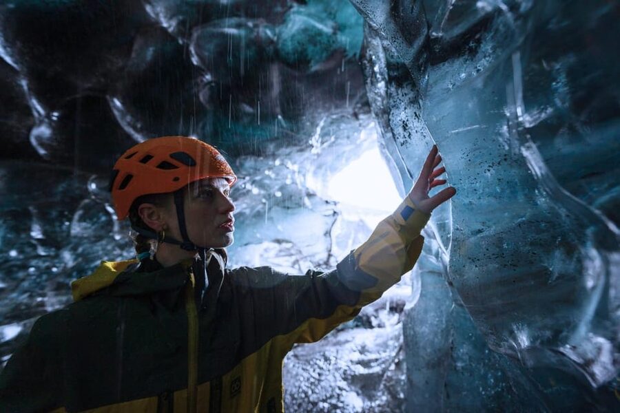 Jökulsárlón: The Original Ice Cave Tour on Vatnajökull - What to Wear and Bring So the 3 Hours Feel Comfortable