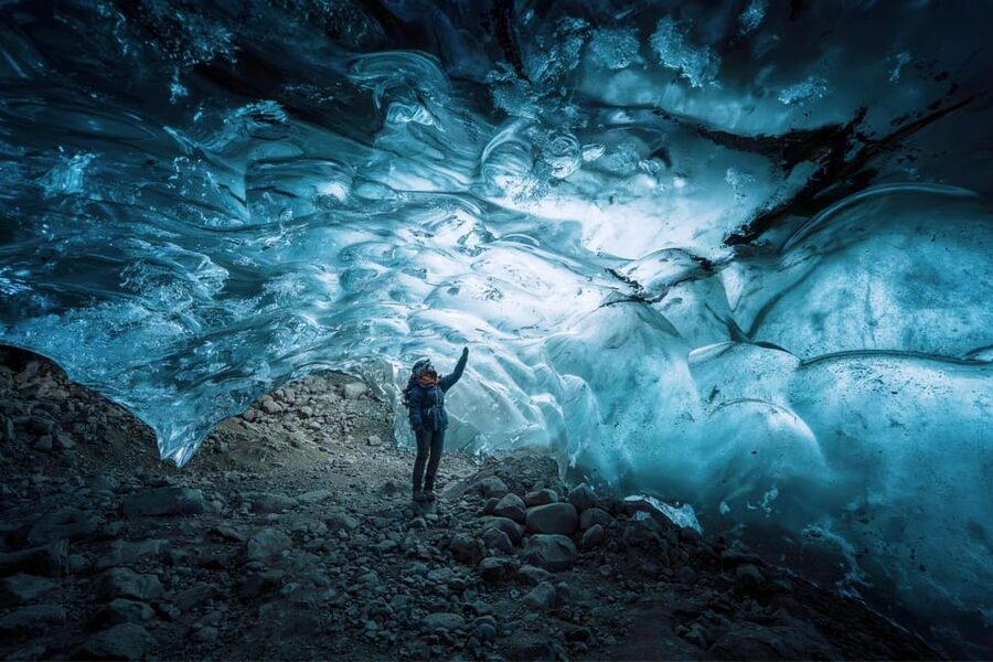 Jökulsárlón: The Original Ice Cave Tour on Vatnajökull - Getting There: Meet at Jökulsárlón, Then Let the 4x4 Do Its Job