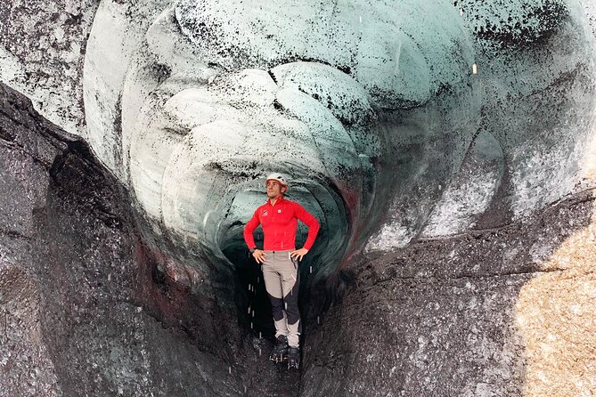 Katla Volcano Ice Cave - Super Jeep Tour from Vik - Getting to the Meeting Point Behind Ice Cave Bistro