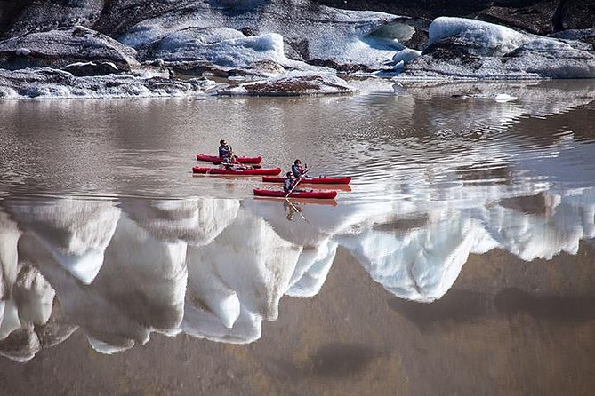 Kayaking on the Sólheimajökull Glacier Lagoon - How Long It Takes and How It Fits Into a Vik Day