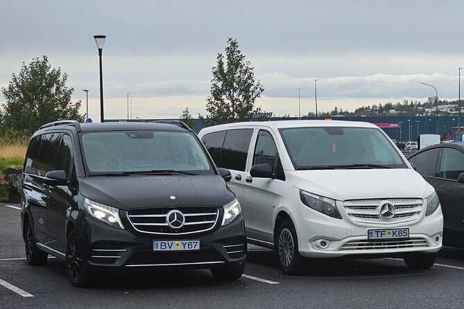 Keflavik Airport: One-way Private Transfer to/from Reykjavik - Finding Your Driver at KEF: Name Sign, Arrivals Hall, and Luggage Help