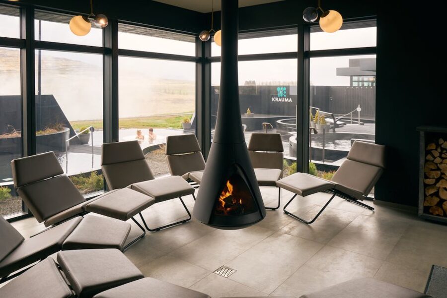 Krauma Geothermal Baths Entrance Ticket - Showers, changing rooms, and what you get for free