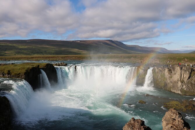 Lake Mývatn and Goðafoss Shared Shore Excursions - Lake of the Lights and Mývatn Nature Baths: Optional, Schedule-Driven, Worth It