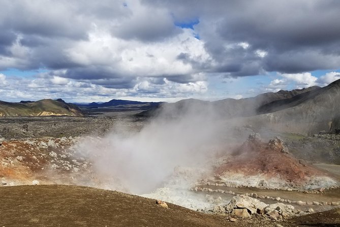 Landmannalaugar, Hekla, Sigoldugljufur 4x4 tour with Hiking - Stop 2: Fjallabak Nature Reserve, rhyolite mountains, geothermal signs, and weather reality