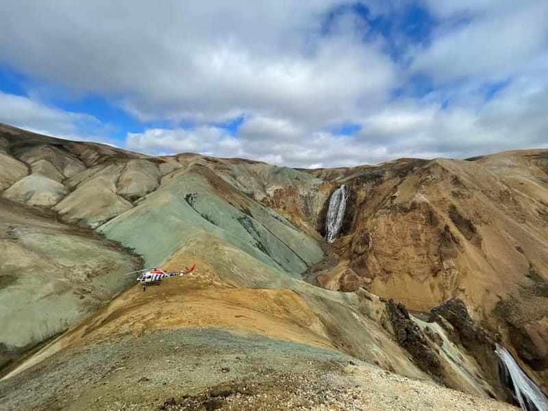 Landmannalaugar: Helicopter tour with 3 Landings - Geysir geothermal power: eruptions up to around 70 meters