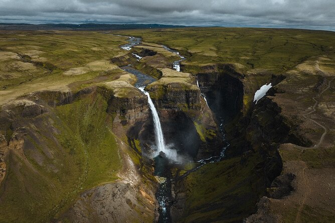 Landmannalaugar & SecretGems | Private Tour | PRO Photos included - Reykjavik Pickup to the Rugged Highlands: What Your Day Really Feels Like