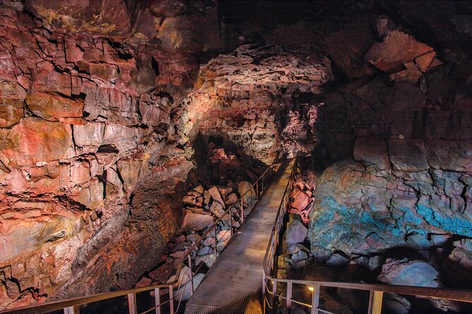 Lava Caving Experience - Meet the Guide and Get Gear-Checked at the Lava Tunnel Office