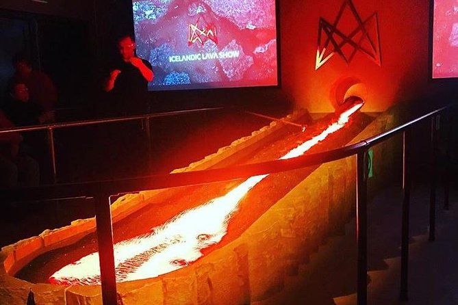 Lava Show Vik Admission Ticket - Why Lava Show Vík feels different from a normal volcano talk