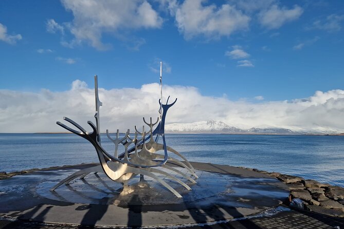 Luxury Private Transfer from Reykjavik to Keflavik Airport - Hotel Pickup In Reykjavik: The Part You Feel Immediately