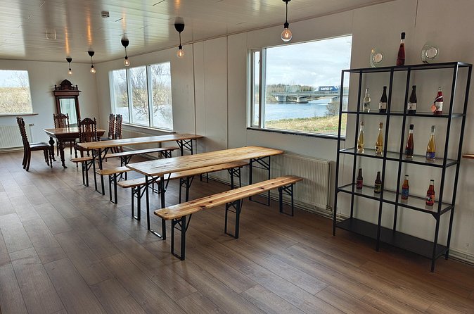 Meadery 1-Hour Tasting in Hella - Season changes the meads, so plan with curiosity