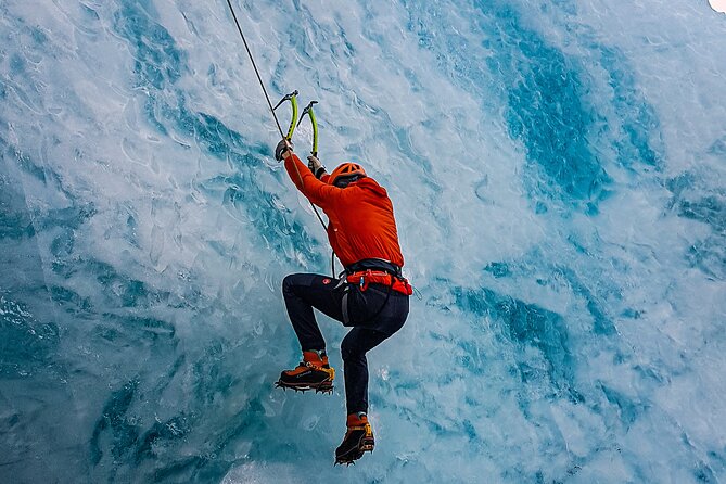 Micro group - Ice climbing at Sólheimajökull - Learning Ice Climbing Techniques That Make the Session Better