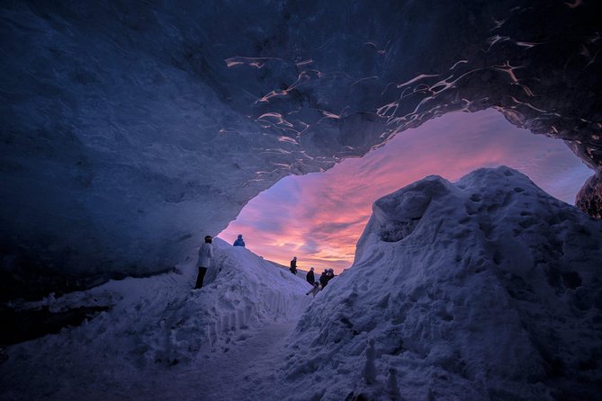 Natural Blue Ice Cave Tour of Vatnajökull Glacier from Jökulsárlón - How much cave time you really get (and how to use it)