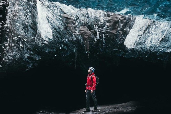 Natural Blue Ice Cave Tour of Vatnajökull Glacier from Jökulsárlón - The short hike to the glacier edge, what to expect on your feet