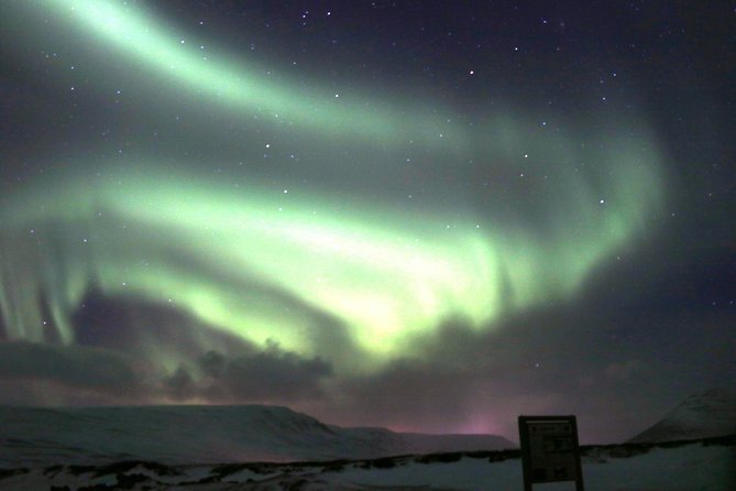 Northern Lights 4x4 Jeep/van Tour from Akureyri - The simple night plan: 9:30 pm start, then out and back