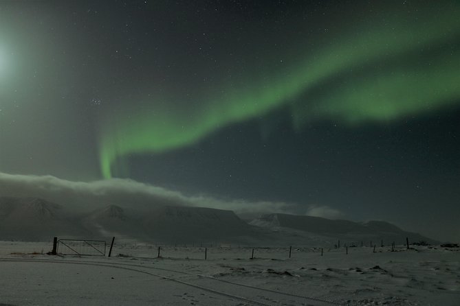 Northern Lights 4x4 Jeep/van Tour from Akureyri - What the viewing time actually feels like, hot cocoa included