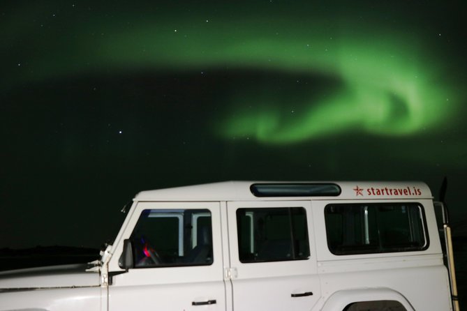 Northern Lights 4x4 Jeep/van Tour from Akureyri - Guides like Thor and Reynir: the difference between staring and hunting