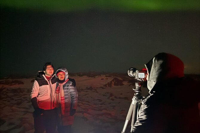 Northern Lights 4x4 Tour with Pastries and Cocoa from Reykjavik - The 4x4 minibuse, WiFi, and why the vehicle details matter