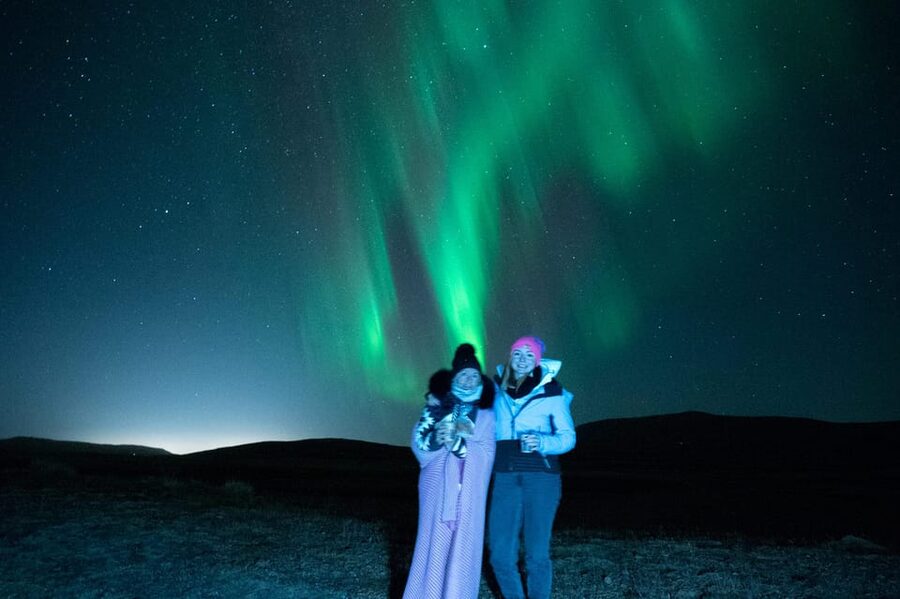 Northern Lights in Mini Bus, Photos, Hot Cocoa and Pastries - From Reykjavik to the Dark, Open Skies