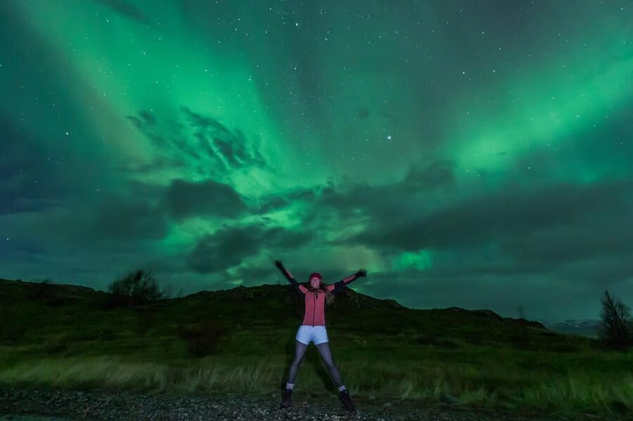 Northern Lights in Mini Bus, Photos, Hot Cocoa and Pastries - The Schedule Feel: Short, Focused, and Built for the Night
