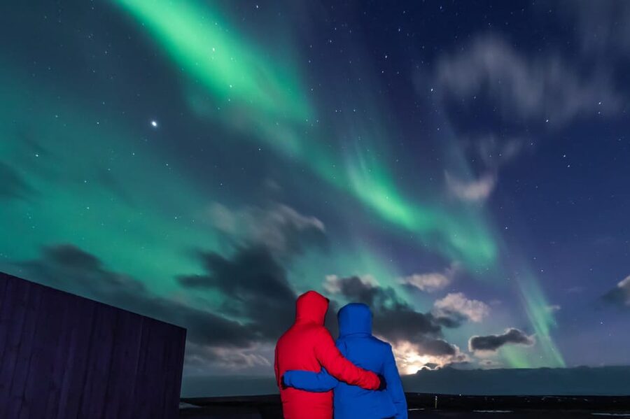 Northern Lights in Mini Bus, Photos, Hot Cocoa and Pastries - Who This Tour Fits Best (And Who Might Want Something Else)