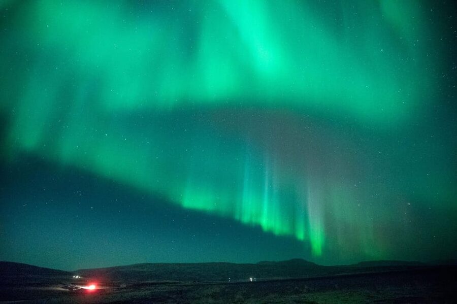 Northern Lights in Mini Bus, Photos, Hot Cocoa and Pastries - Small Details That Make a Big Difference in Real Life