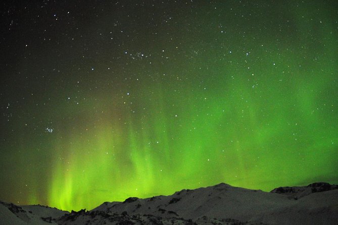 Northern Lights Minibus Tour with Hot Cocoa, Blankets & Photos - The Drive Out: Scouting for Cloud Cover and KP Index