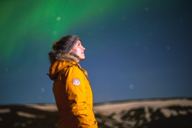 Northern Lights Minibus Tour with Hot Cocoa, Blankets & Photos - Comfort on a Cold Night: Blankets, Hot Cocoa, and Why You’ll Feel It