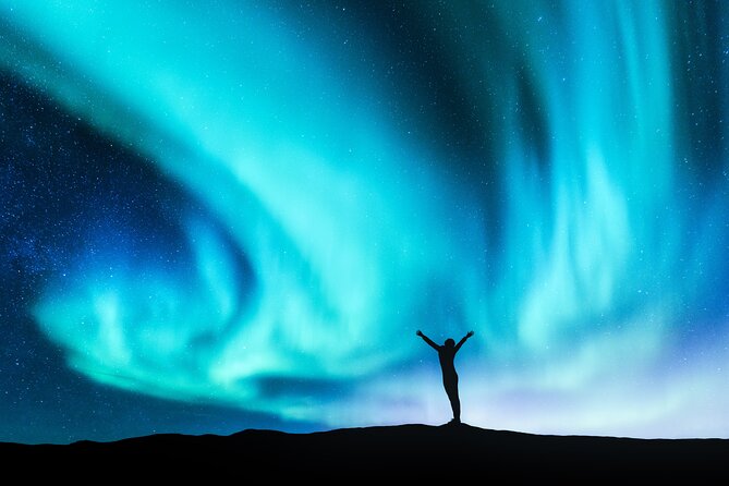 Northern Lights Private Tour-Epic Adventure - First observation area outside Reykjavík: waiting done the fun way