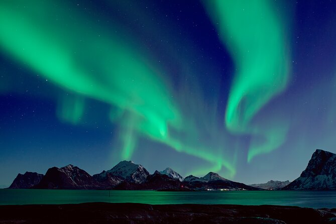 Northern Lights Private Tour-Epic Adventure - Moving when clouds roll in: the value of two viewing spots