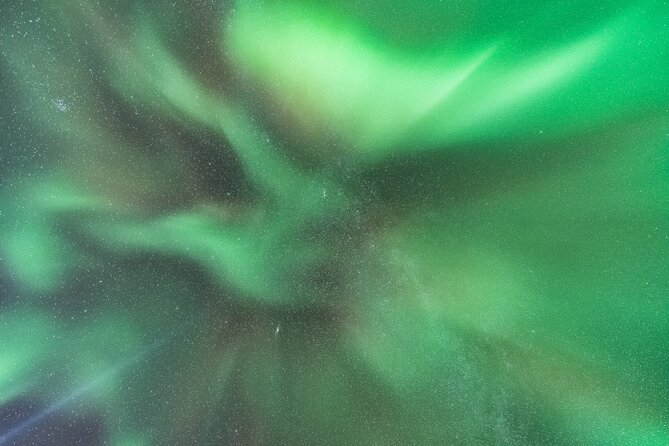 Northern Lights Small Group Tour from Reykjavik with Free Photos - Pickup, Timing, and How the Small Group Affects Your Night