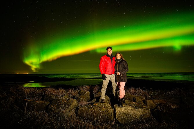 Northern Lights Tour with Photos, Snacks, Warm Snowsuits, Chairs - Stop in the Southern region: where the waiting gets comfortable
